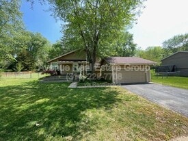 444 Applestone Dr in Ballwin, MO - Building Photo