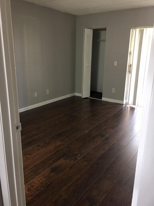 101 Meadows Cir in Boynton Beach, FL - Building Photo