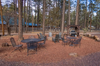 1078 E White Mountain Blvd in Pinetop, AZ - Building Photo - Building Photo