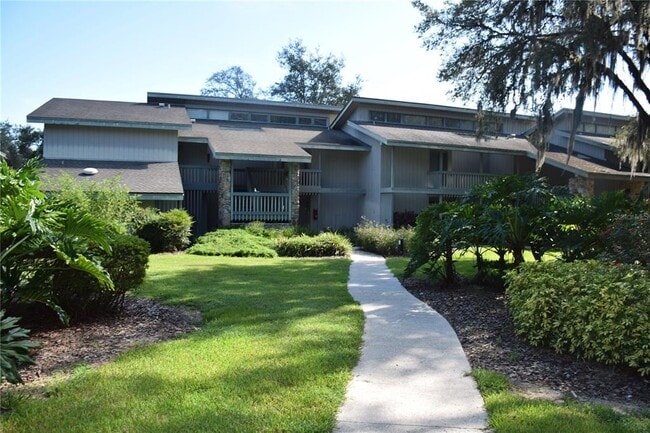 property at 157 Palm View Ct