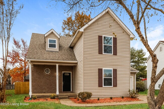 8007 Apple Valley Dr in Louisville, KY - Building Photo - Building Photo