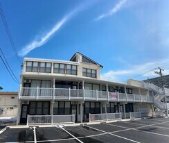 9415 Pacific Ave in Margate City, NJ - Building Photo