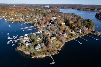 21 Old Ferry Ln in Kittery, ME - Building Photo - Building Photo