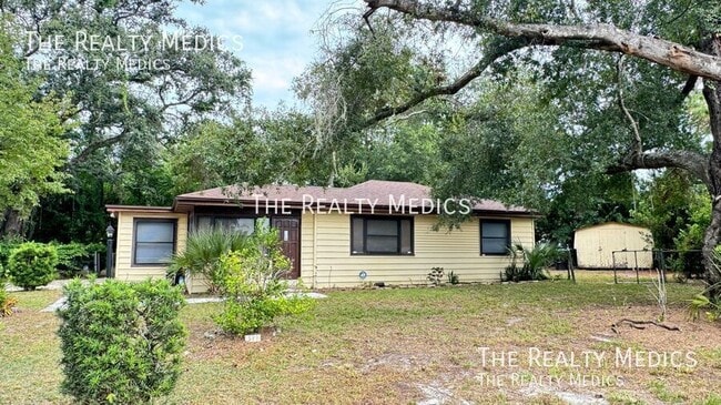 property at 1100 Santa Anita St