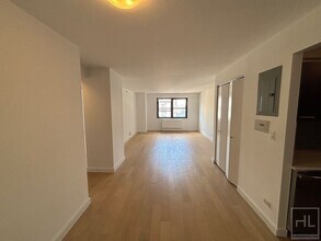 East 39th Street in New York, NY - Building Photo - Building Photo