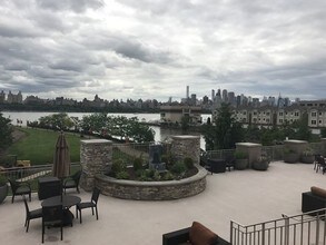 7912 River Rd in North Bergen, NJ - Building Photo - Building Photo