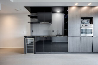 70 Temperance St in Toronto, ON - Building Photo - Building Photo
