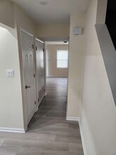 1703 English Dr in Mechanicsburg, PA - Foto de edificio - Building Photo