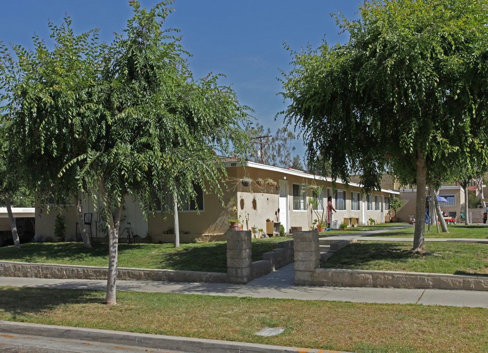 871 Prescott Way in Riverside, CA - Building Photo