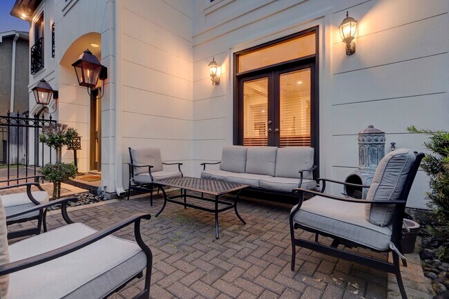 property at 5313 Fayette St