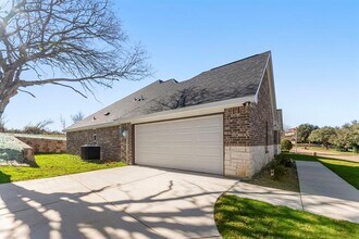 11509 Northview Dr in Aledo, TX - Foto de edificio - Building Photo