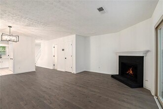 2950 Webb Bridge Rd in Alpharetta, GA - Building Photo - Building Photo