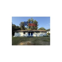 2924 Skyline Rd in Macon, GA - Building Photo