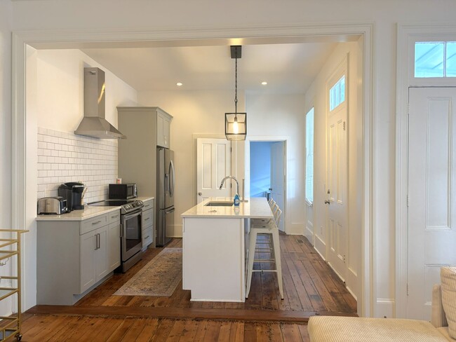 148 St Philip St in Charleston, SC - Foto de edificio - Building Photo