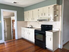 223 Spring Garden St in Leesport, PA - Building Photo