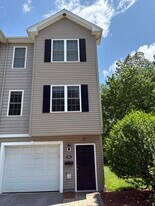 1088 W Boylston St, Unit Apartment for rent in Worcester, MA - Building Photo
