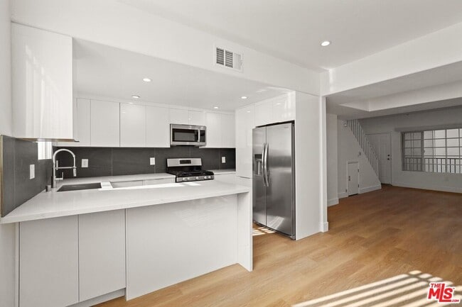 property at 1623 Brockton Ave