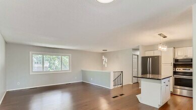 6866 Buckingham Rd in Woodbury, MN - Building Photo - Building Photo