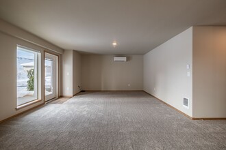 407 S Kansas Loop in East Wenatchee, WA - Building Photo - Building Photo