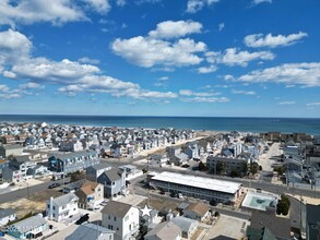 103 Albacore Dr in Seaside Heights, NJ - Building Photo - Building Photo