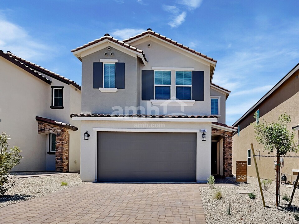 11153 Magallanes St in Las Vegas, NV - Foto de edificio
