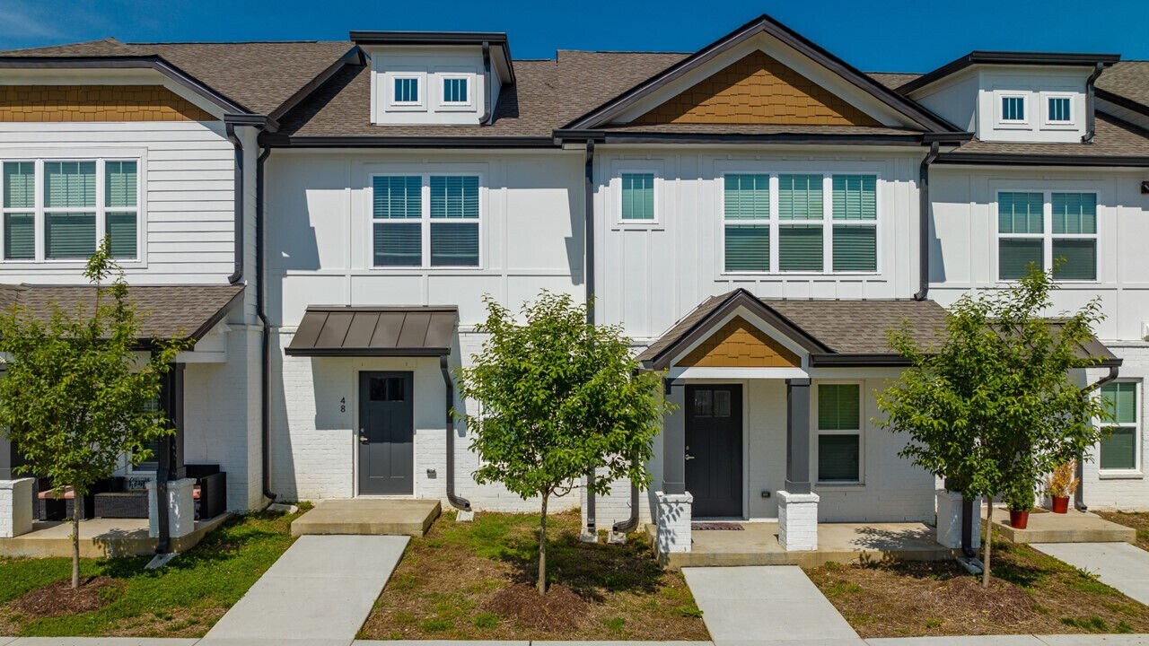 Villages at Forest View in Antioch, TN - Foto de edificio