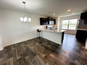 2329 Upland Rd in Pingree Grove, IL - Building Photo - Building Photo
