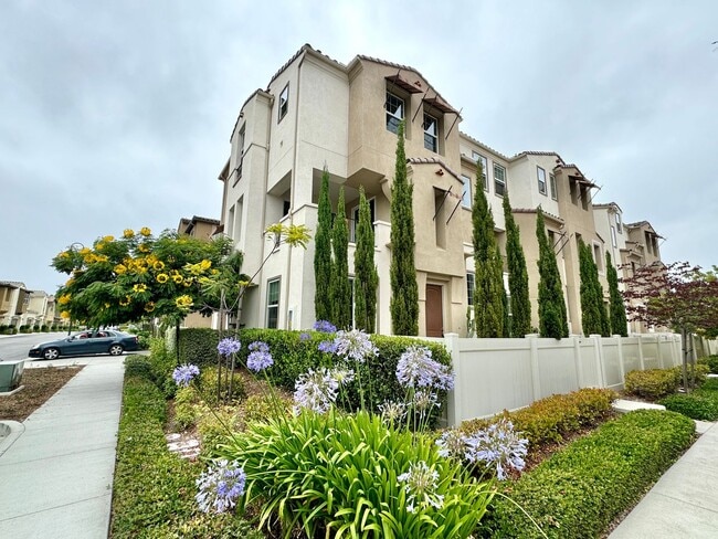 property at 1285 Via Lucero