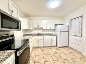 2500 SW 81st Ave, Unit 402 in Davie, FL - Building Photo - Building Photo