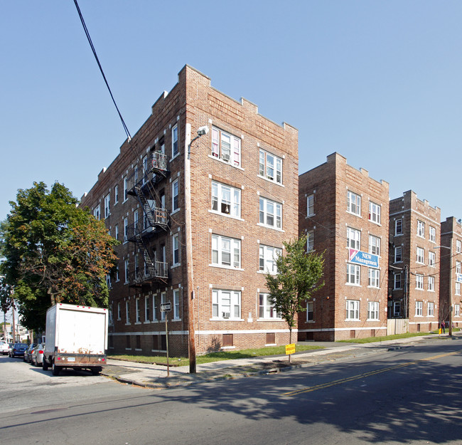 Bridgeport Gardens in Bridgeport, CT - Foto de edificio - Building Photo