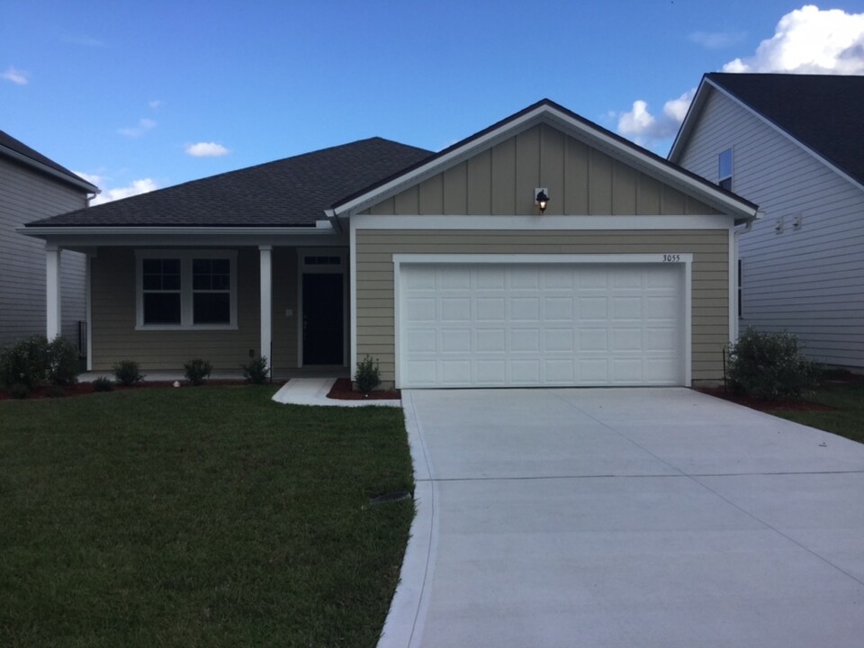 3055 Creek Village Ln in Green Cove Springs, FL - Building Photo