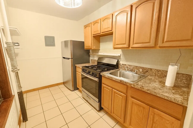 2819 21st Ave, Unit 1