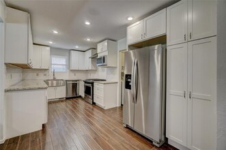 1124 Merrymen Grn in Norman, OK - Building Photo - Building Photo