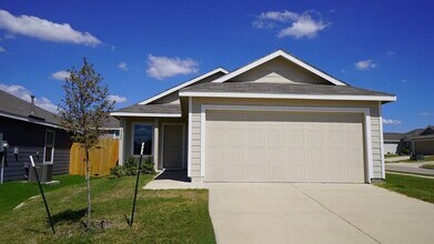 3702 Haydon Hl Rd in Crandall, TX - Building Photo - Building Photo