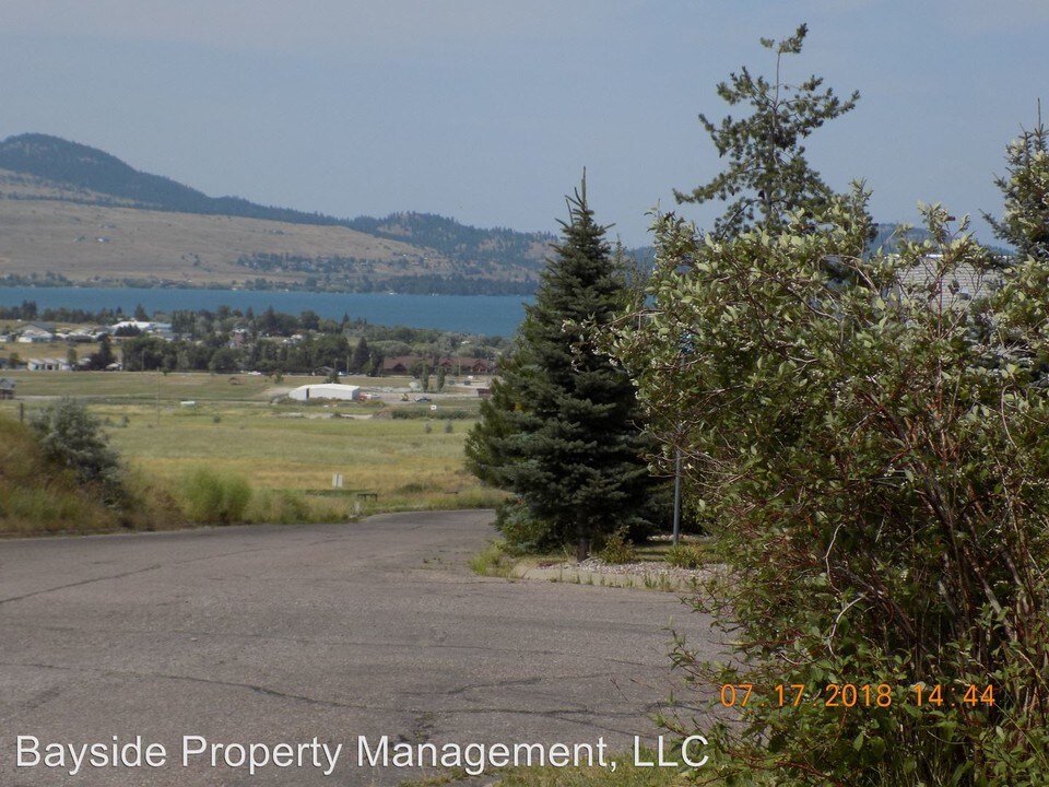 509 22nd Ave W in Polson, MT - Building Photo