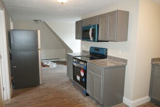 23 White St in Taunton, MA - Building Photo - Building Photo