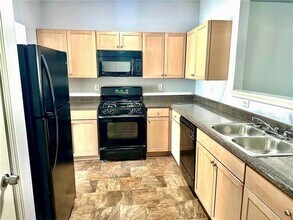 6078 Oak Bend Ct in Riverdale, GA - Building Photo - Building Photo