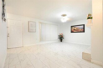 4164 Belle Park Dr in Houston, TX - Building Photo - Building Photo