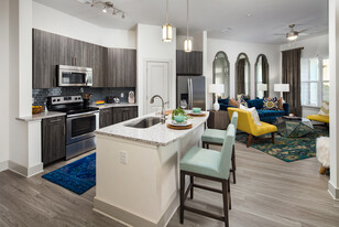 The Flats at Ballantyne Apartments in Charlotte, NC - Building Photo