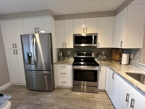 7340 Amberly Ln in Delray Beach, FL - Foto de edificio - Building Photo