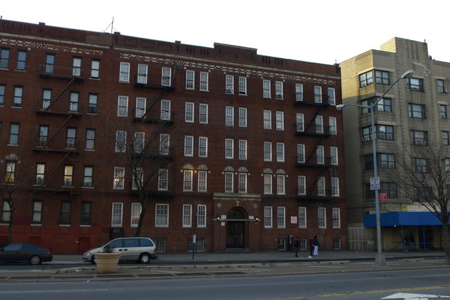 1220 Grand Concourse in Bronx, NY - Building Photo - Building Photo