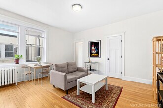 233 Kelton St, Unit 9 in Boston, MA - Foto de edificio - Building Photo