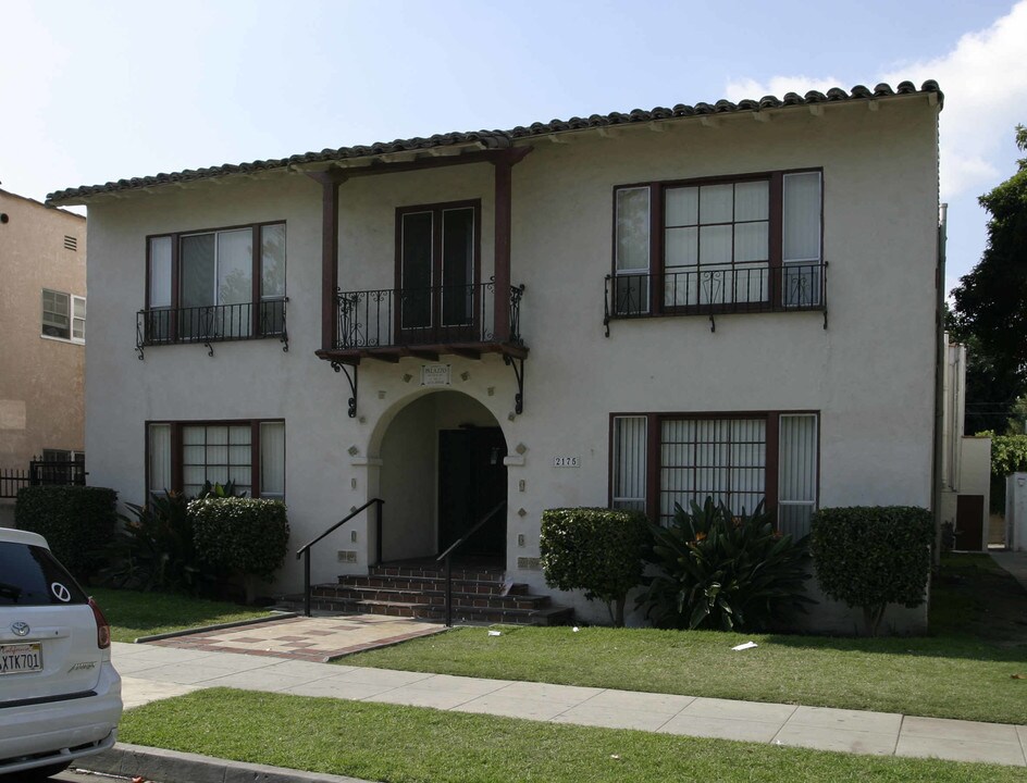 2175 Chestnut Ave in Long Beach, CA - Building Photo