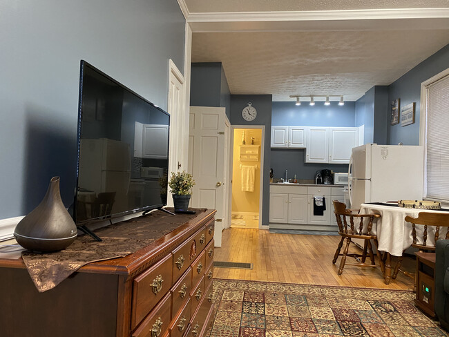 109 E Church St, Unit 107