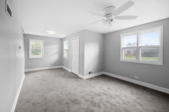 17 W 30th Pl in Steger, IL - Building Photo - Building Photo