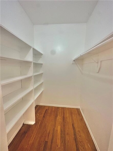 924 Hancock St in Brooklyn, NY - Building Photo