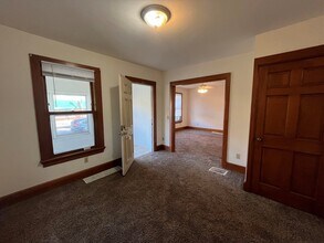 917 E Johnson St in Madison, WI - Foto de edificio - Building Photo