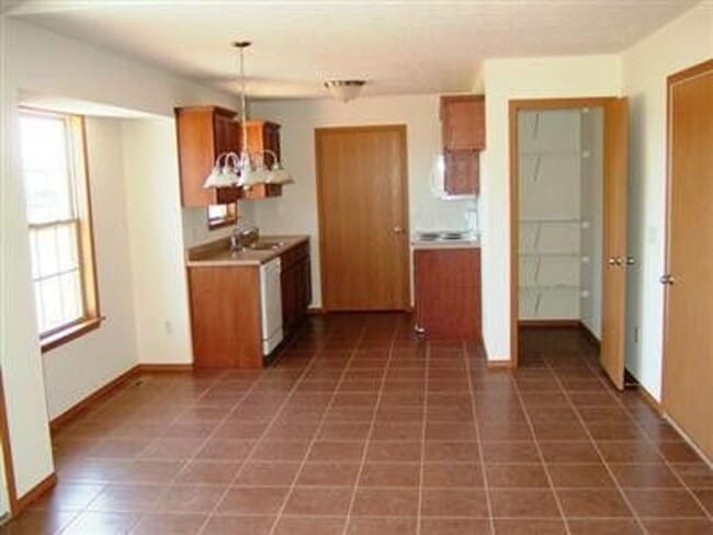 1110 E Melton Rd in Ozark, MO - Building Photo - Building Photo