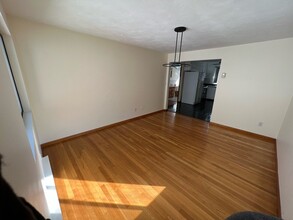 67 Pequossette St in Watertown, MA - Building Photo - Building Photo