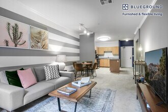 3221 Carter Ave-Unit -FL2-ID28 in Marina Del Rey, CA - Foto de edificio - Building Photo